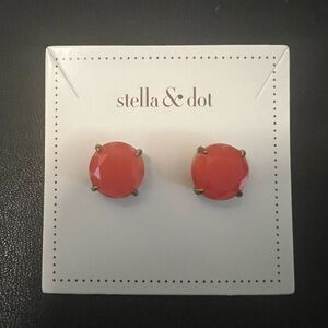 Stella & Dot Janice Stud in Coral Pink/Orange